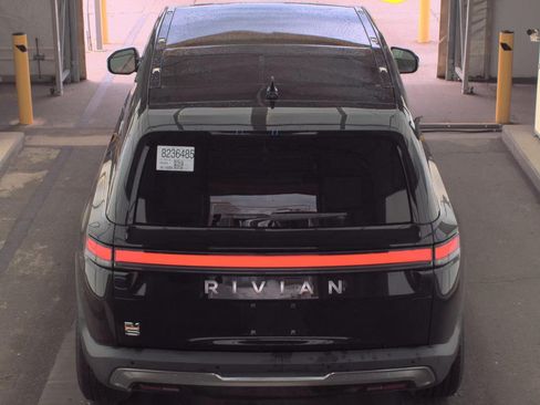 Used 2024 Rivian R1S Adventure AWD/4WD image 4