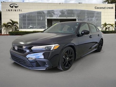 Used 2024 Honda Civic Sport image 2