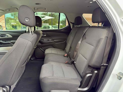Used 2020 Chevrolet Traverse LS image 20