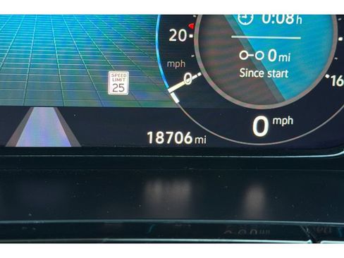 Used 2024 Volkswagen Atlas SEL Premium R-Line AWD/4WD image 31