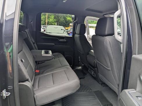 Used 2024 GMC Sierra 1500 Elevation AWD/4WD image 16