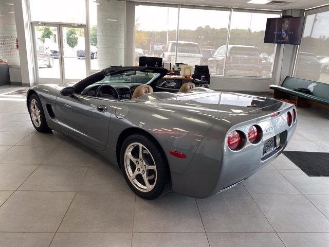 Used 2004 Chevrolet Corvette Convertible w/ Preferred Equipment Group RWD image 6