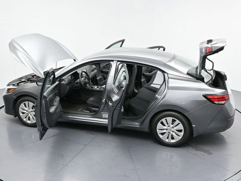 Used 2024 Nissan Sentra S FWD image 39