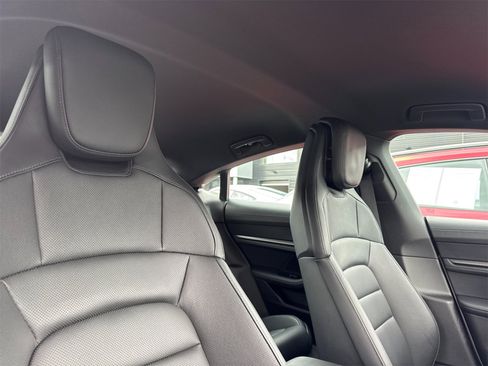 Used 2025 Porsche Taycan 4S image 18