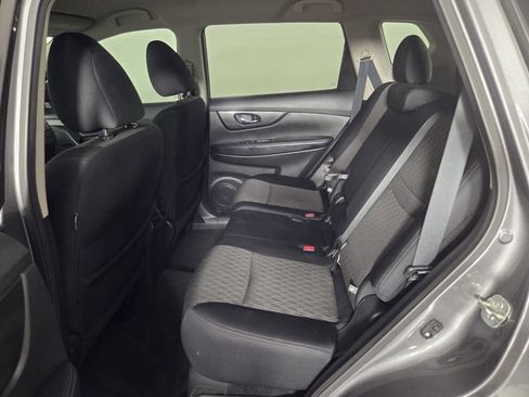 Used 2020 Nissan Rogue S w/ Special Edition Package FWD image 22