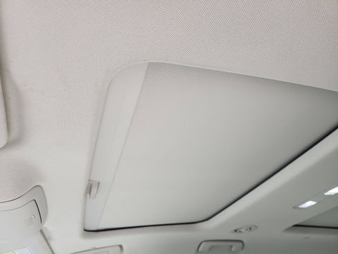 Used 2023 Buick Enclave Avenir w/ Avenir Technology Package FWD image 28