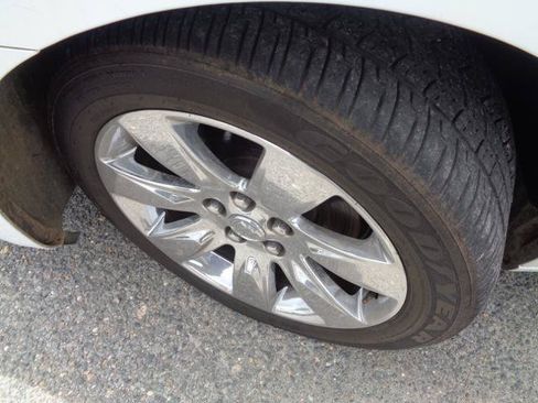 Used 2012 Buick LaCrosse Premium FWD image 32