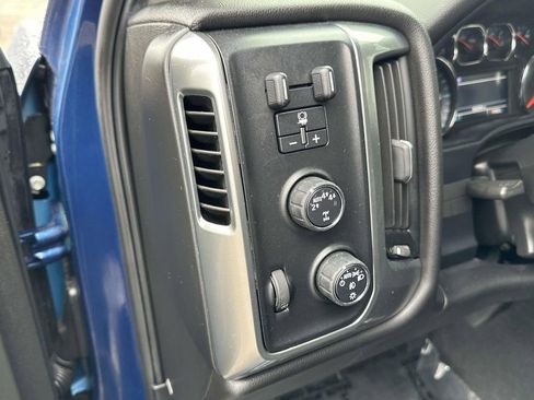 Used 2019 Chevrolet Silverado 1500 LT w/ All Star Edition image 21