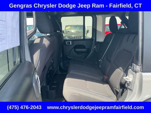 Used 2023 Jeep Wrangler Unlimited Rubicon 4xe w/ Cold Weather Group AWD/4WD image 36