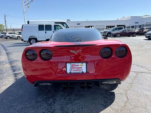 Used 2006 Chevrolet Corvette Coupe w/ Preferred Equipment Group RWD image 24