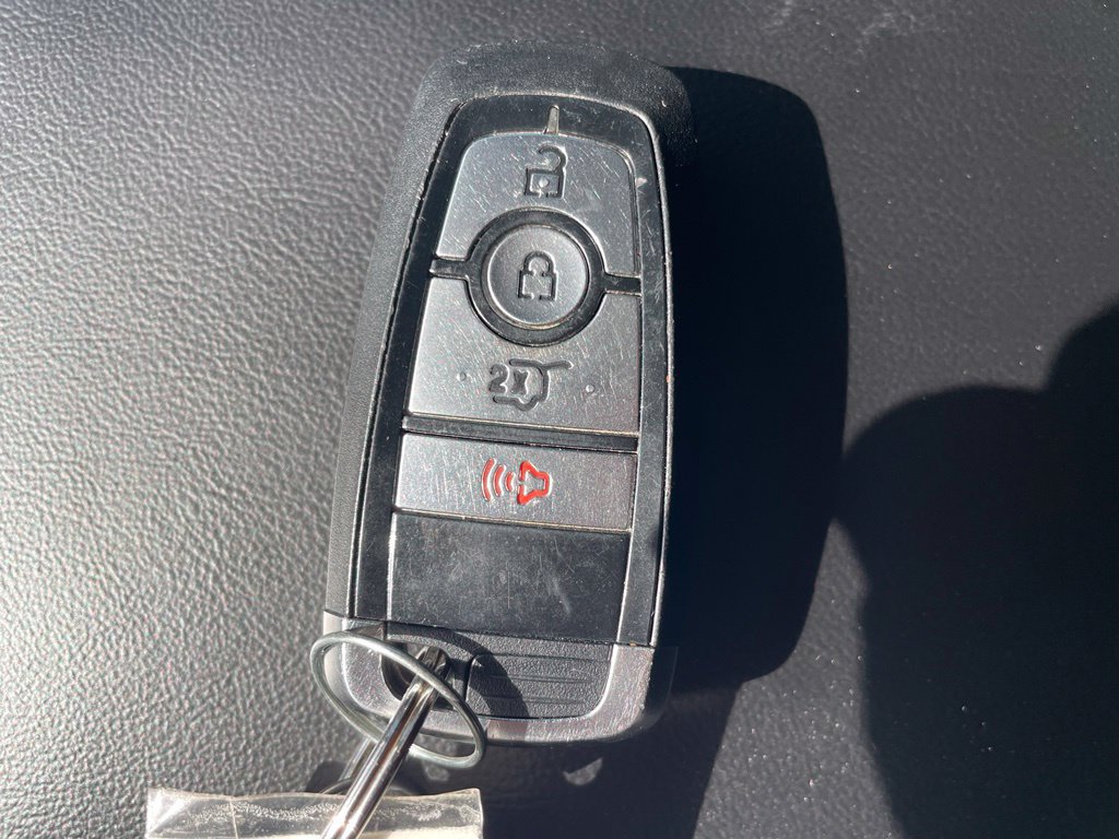 Used 2024 Ford Explorer XLT RWD image 30