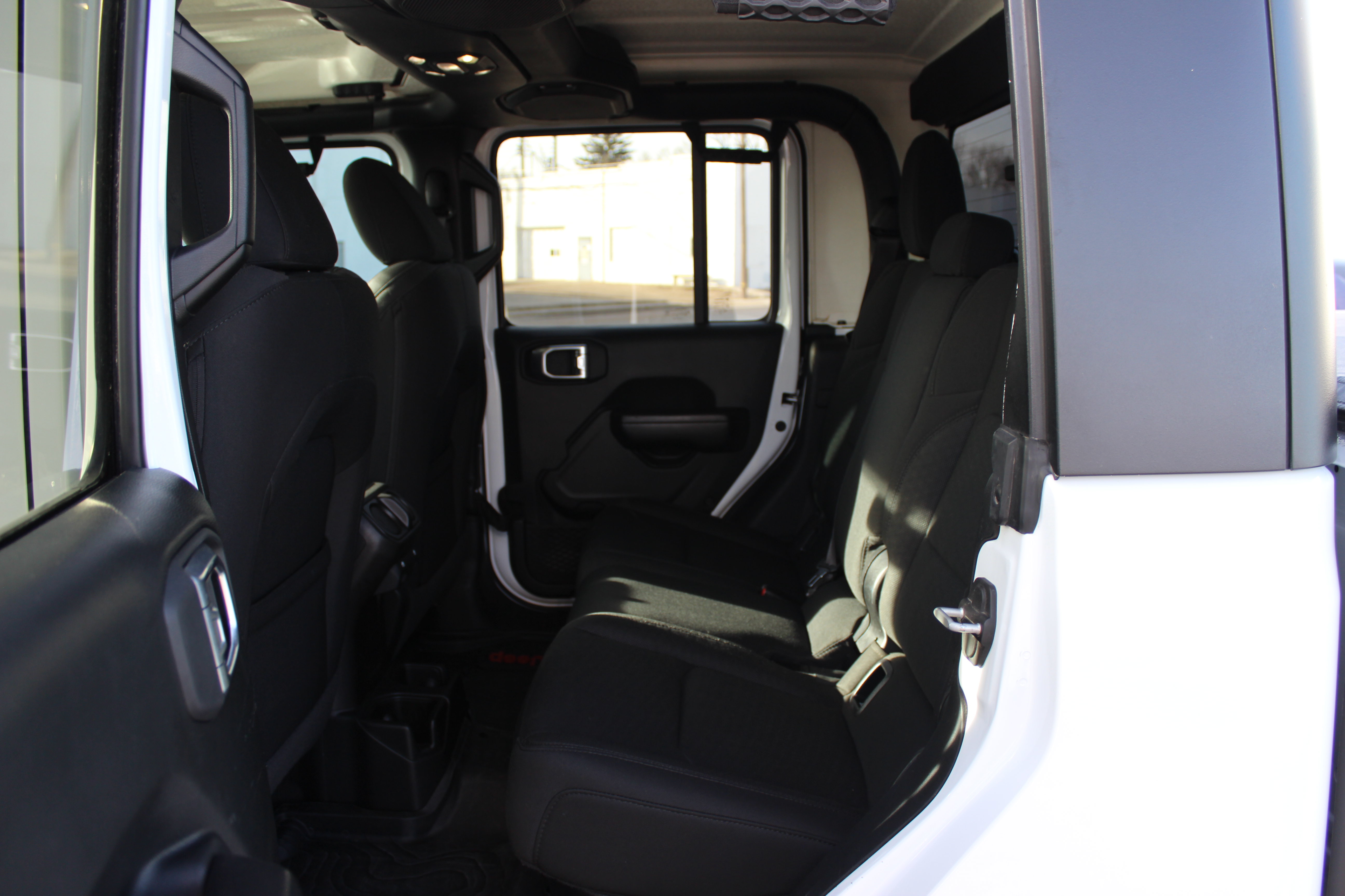 Used 2020 Jeep Gladiator Sport AWD/4WD image 17