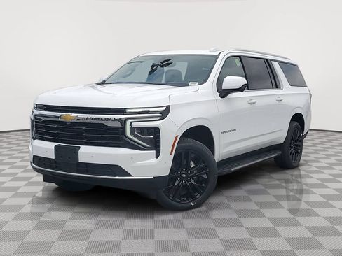 New 2026 Chevrolet Suburban LS RWD image 33