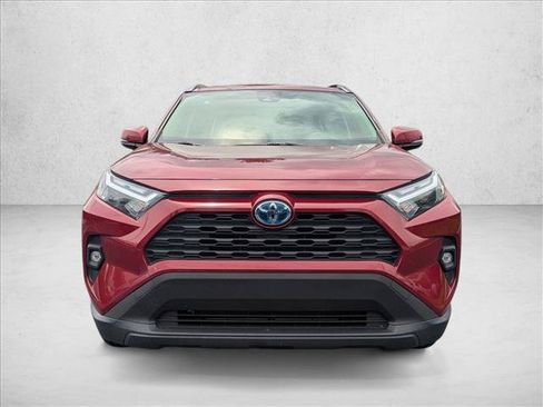 Used 2022 Toyota RAV4 XLE Premium AWD/4WD image 2