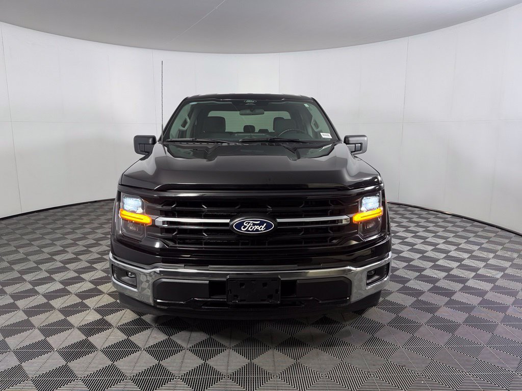 Used 2025 Ford F150 XLT w/ Equipment Group 301A Standard RWD image 3