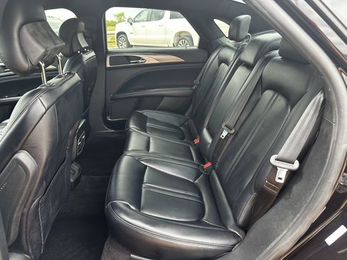 Used 2019 Lincoln MKZ Premiere image 15