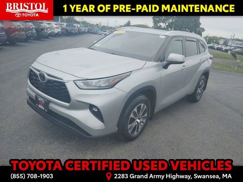 Certified 2020 Toyota Highlander XLE AWD/4WD image 3