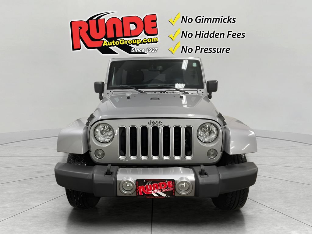 Used 2016 Jeep Wrangler Unlimited Sahara w/ Connectivity Group AWD/4WD image 8
