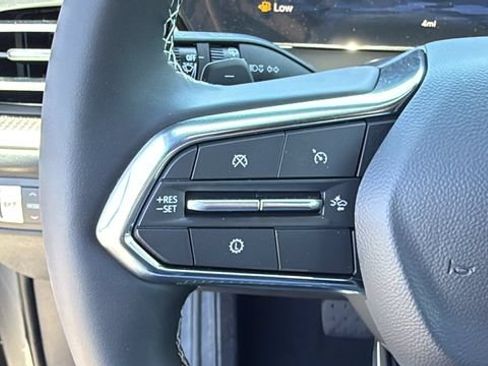 New 2026 Chevrolet Traverse LT w/ Midnight/Sport Edition FWD image 23