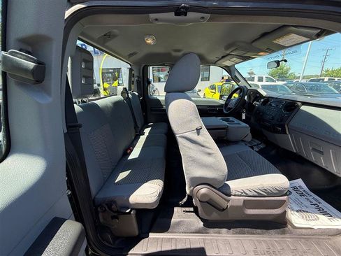 Used 2016 Ford F250 XL w/ XL Appearance Package AWD/4WD image 26