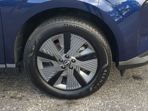 Certified 2025 Nissan Murano SL AWD/4WD image 11