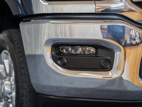 Used 2022 RAM 2500 Laramie AWD/4WD image 13