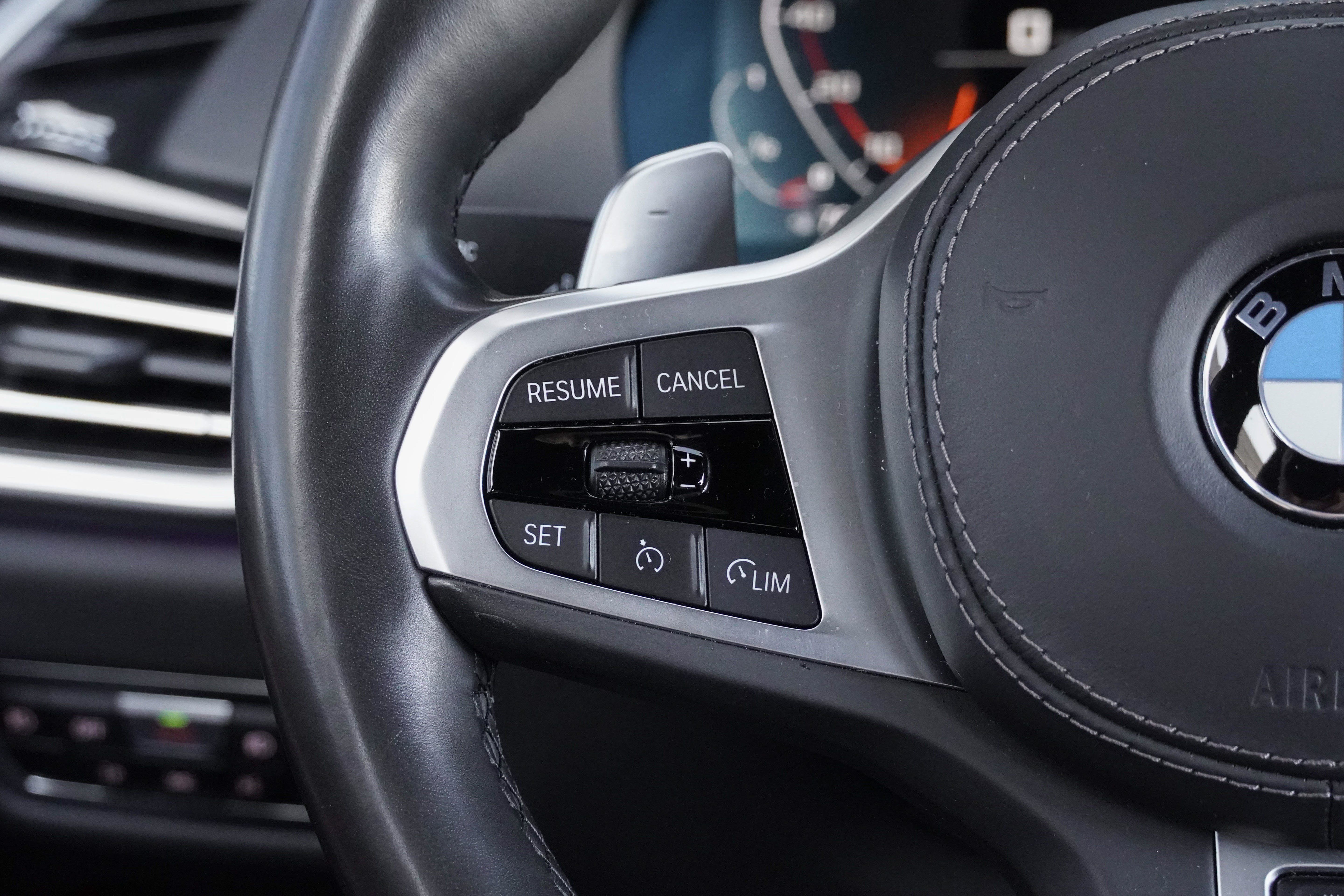 Used 2020 BMW X5 M50i w/ Dynamic Handling Package AWD/4WD image 19