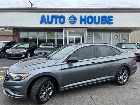 Used 2019 Volkswagen Jetta R-Line FWD image 1