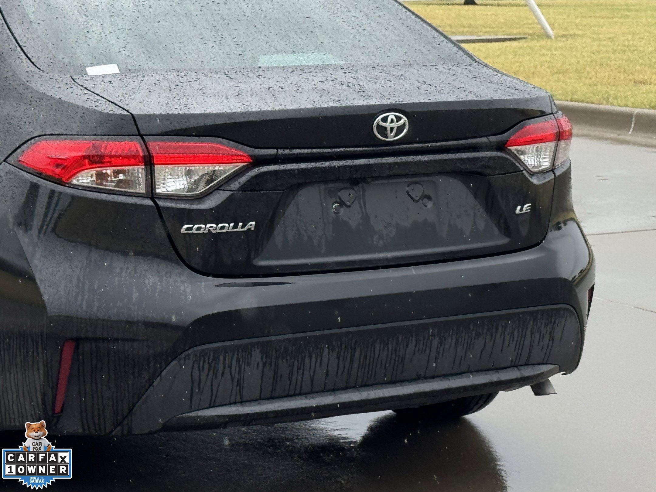 Used 2020 Toyota Corolla LE FWD image 8