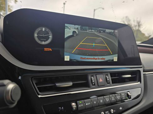 New 2025 Lexus ES 350 w/ Premium Package image 28