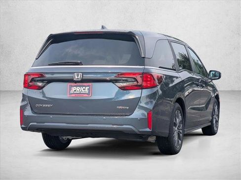 Certified 2026 Honda Odyssey Touring image 5