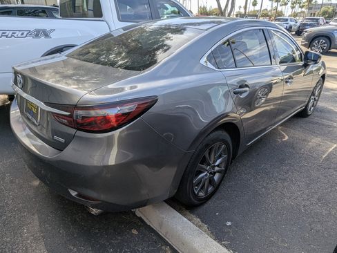 Used 2018 MAZDA MAZDA6 Sport image 2