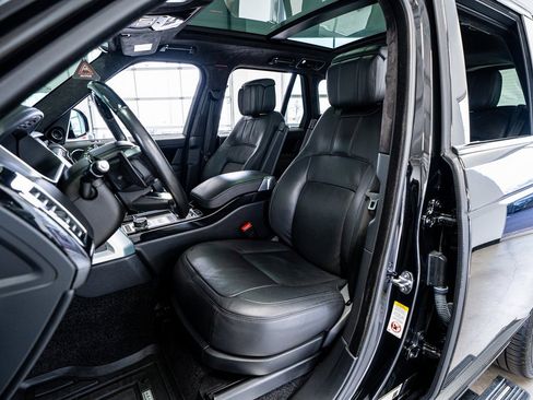 Used 2019 Land Rover Range Rover Supercharged image 37