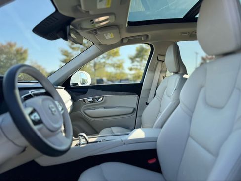 Used 2023 Volvo XC90 T8 Plus w/ Protection Package Premier image 15