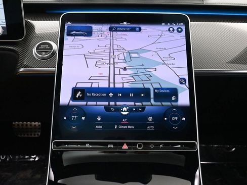 Used 2022 Mercedes-Benz S 580 4MATIC Sedan w/ AMG Line Package image 34