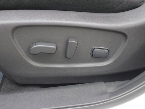 Used 2020 Nissan Rogue Sport SV w/ All-Weather Package AWD/4WD image 21