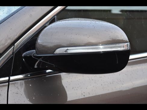 Used 2019 Kia Sorento LX image 48