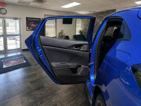 Used 2017 Honda Civic Sport image 14