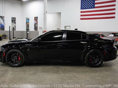 Used 2021 Dodge Charger SRT Hellcat image 3