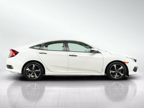 Used 2016 Honda Civic Touring image 6