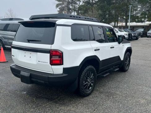 Used 2025 Toyota Land Cruiser 1958 image 5