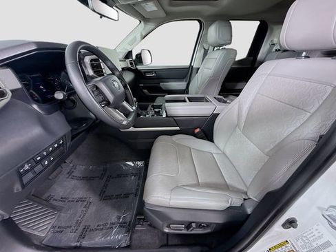 Used 2023 Toyota Tundra Limited image 20