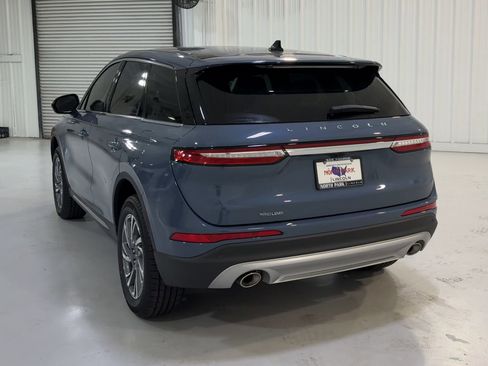 New 2026 Lincoln Corsair Premiere image 8