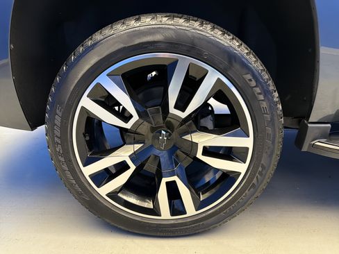 Used 2019 Chevrolet Tahoe Premier image 9