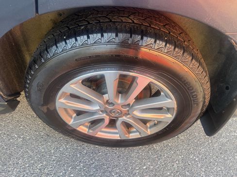 Used 2015 Nissan Pathfinder SV w/ Cargo Package image 35