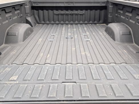 Used 2024 GMC Sierra 2500 Denali w/ Denali Reserve Package image 19