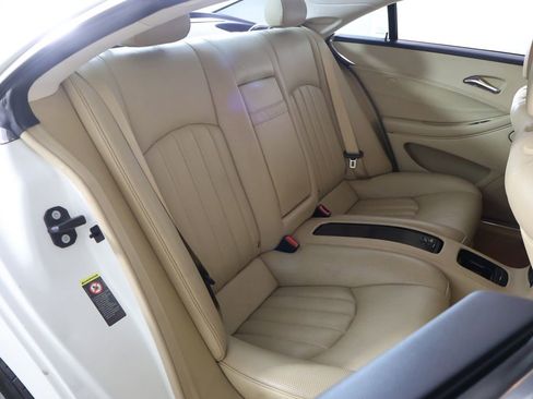 Used 2007 Mercedes-Benz CLS 550 image 31