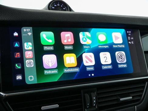 Certified 2023 Porsche Cayenne Coupe image 16