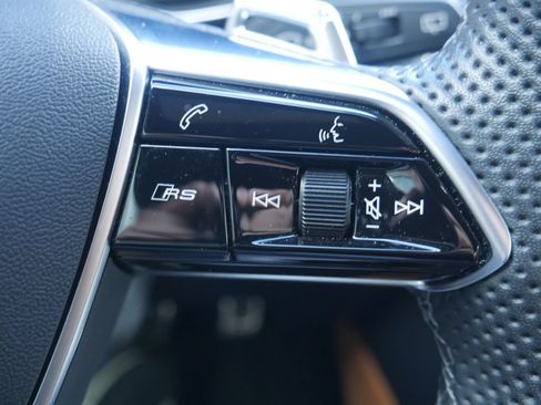 Certified 2024 Audi RS 6 performance AWD/4WD image 39