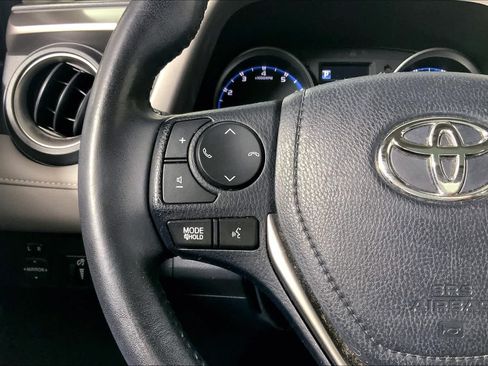 Used 2018 Toyota RAV4 XLE AWD/4WD image 24